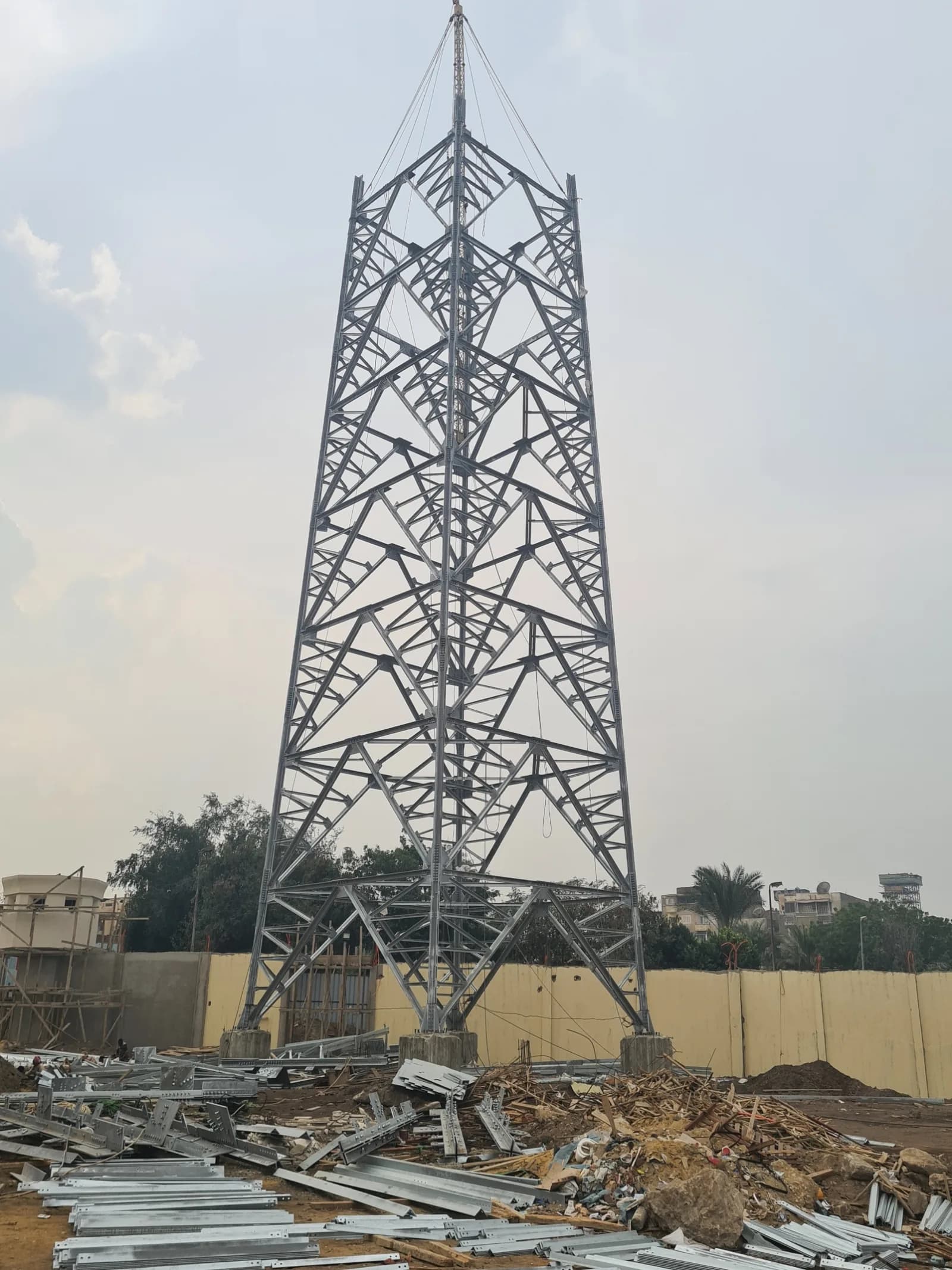 برج اتصالات الدراسة — صورة 2
