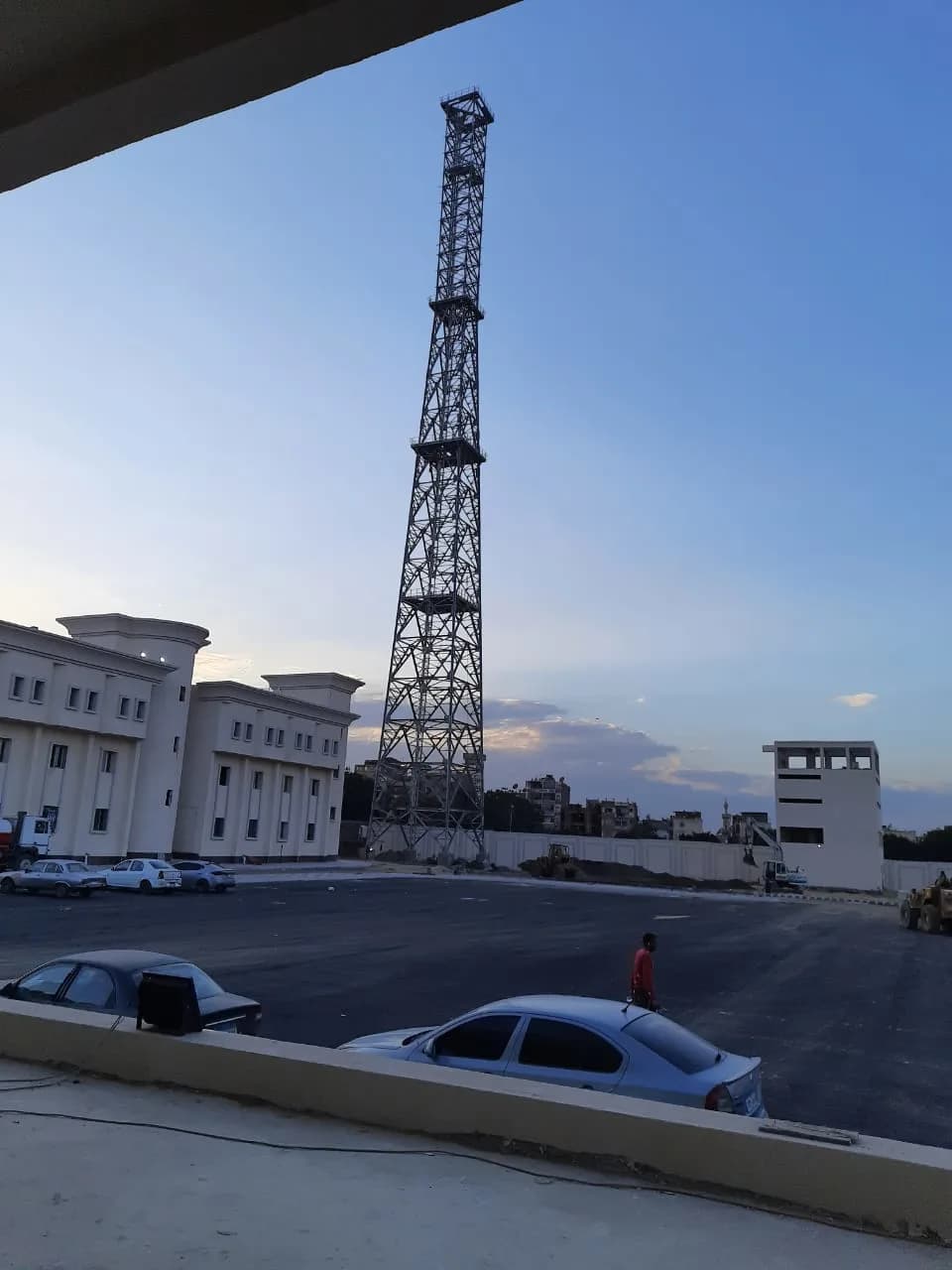 برج اتصالات الدراسة — صورة 9