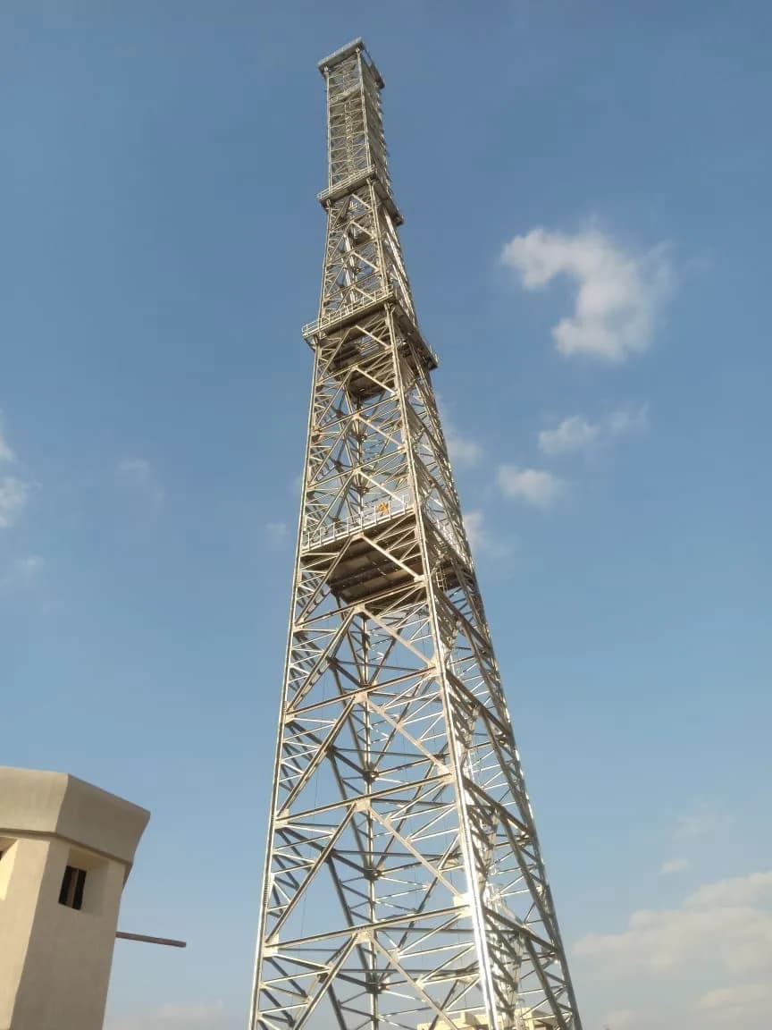 برج اتصالات الدراسة — صورة 11