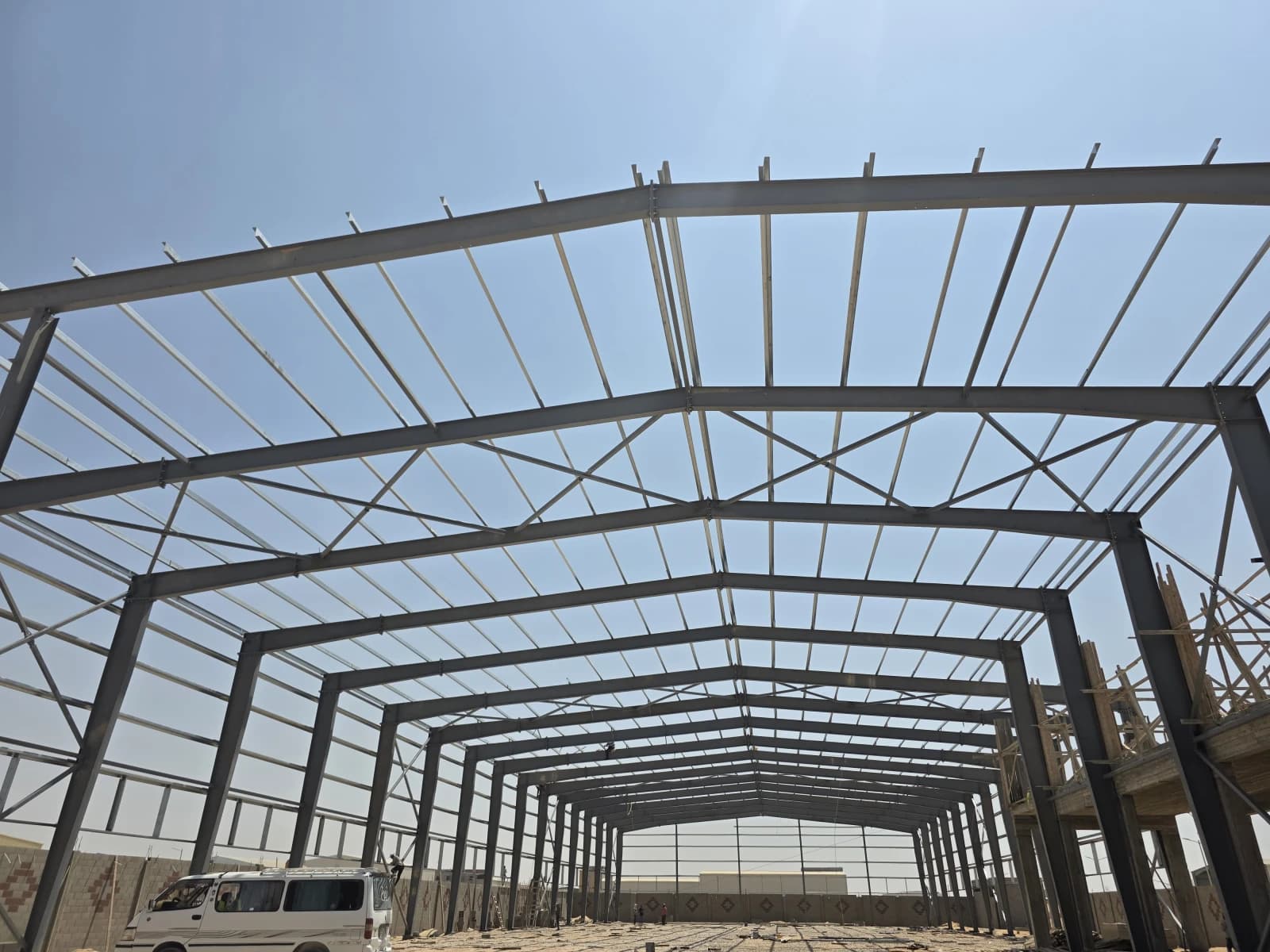 مبنى التقوي سابق الهندسة — غلاف